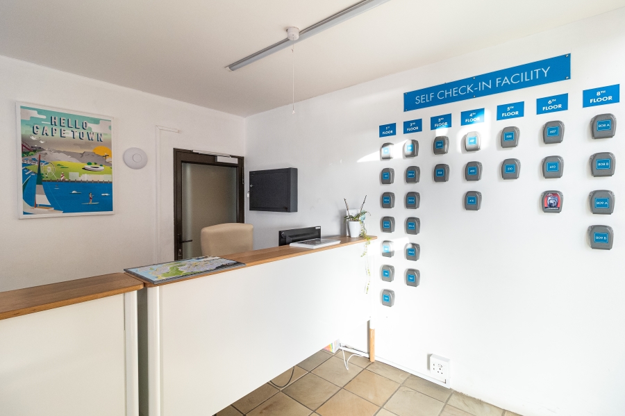 2 Bedroom Property for Sale in Mouille Point Western Cape